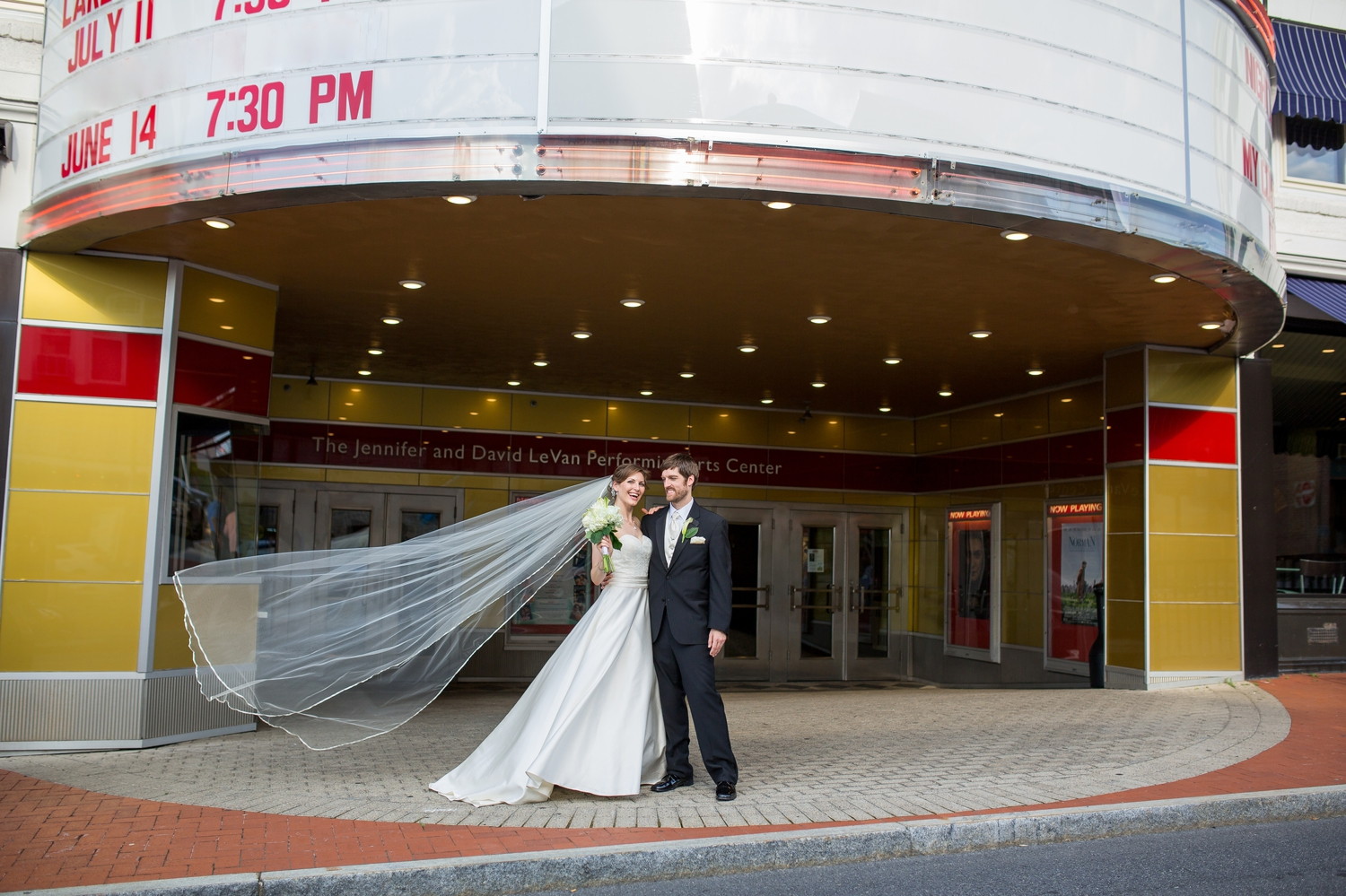 gettysburg-wedding-photography-train-station-museum-and-vistors-center-wedding-photography-gettysburg-museum-and-visitor-center